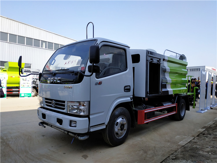洒水车_东风洒水车