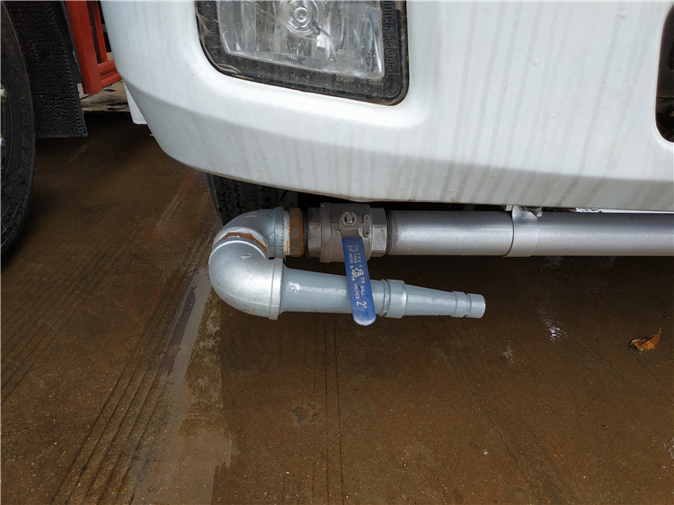 洒水车_东风洒水车